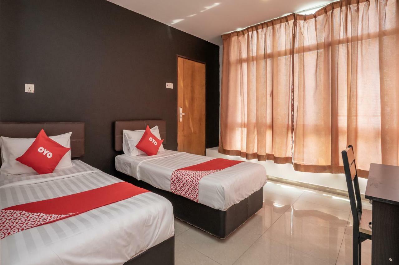 Oyo 1167 Rest And Go Hotel Klang Exterior foto