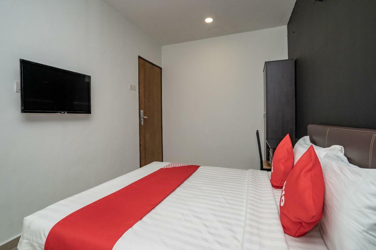 Oyo 1167 Rest And Go Hotel Klang Exterior foto
